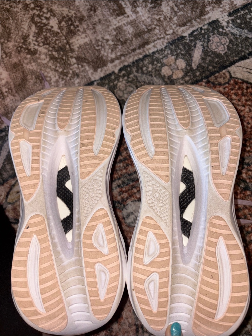 Slightly Used Hoka Women’s Skyward X2 - Picture 3 of 4